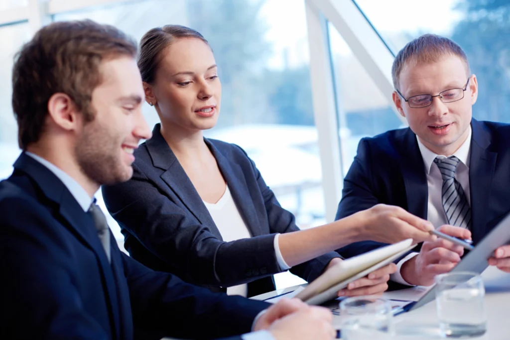 governance advisory services